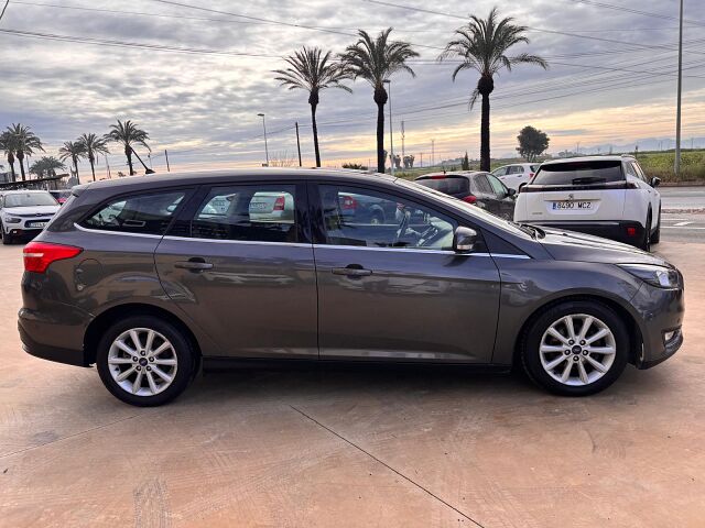 FORD FOCUS TITANIUM ESTATE 1.5 TDCI AUTO SPANISH LHD IN SPAIN 80000 MILES 2017